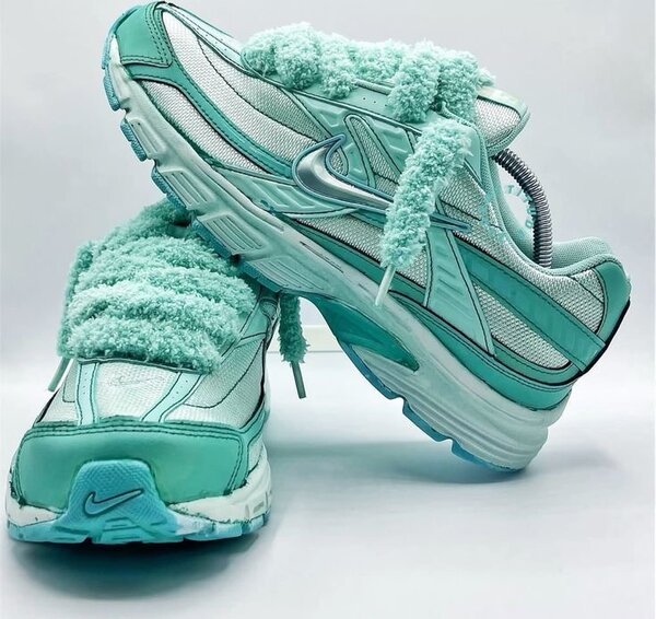 Chaussures Nike bleu turquoise