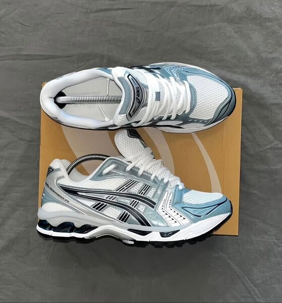 Chaussures de Course Asics