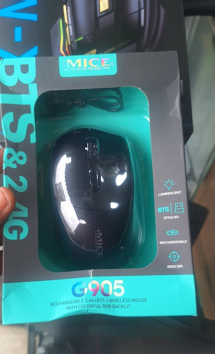 Wireless RGB Gaming Mouse G905
