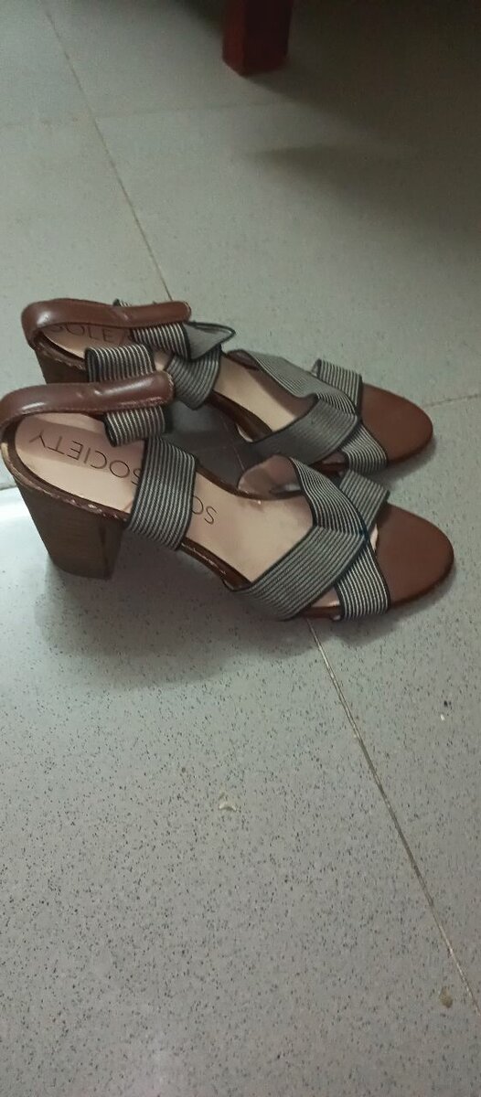 Sandales à talons chic