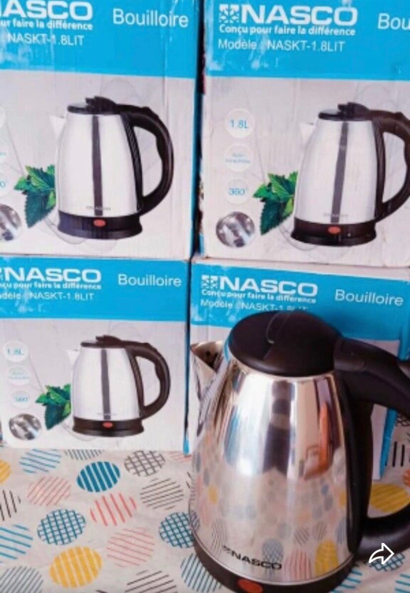 Bouilloire électrique Nasco 1.8L