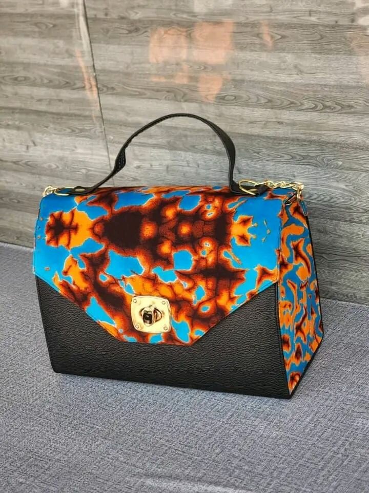 Sac à main chic en tissu