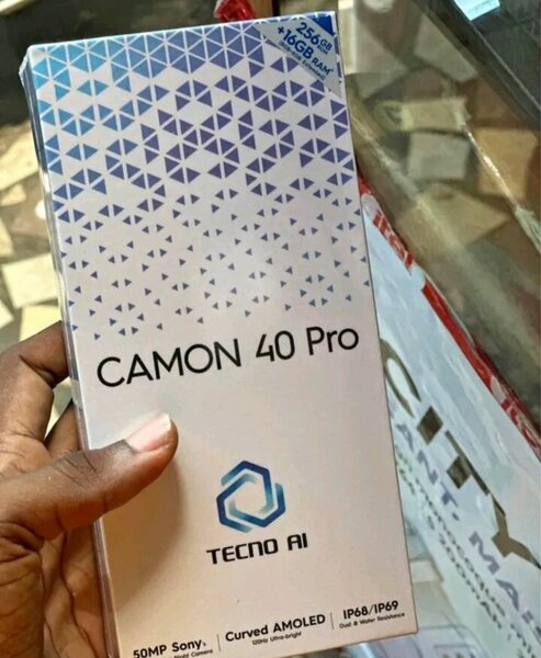 Tecno camon