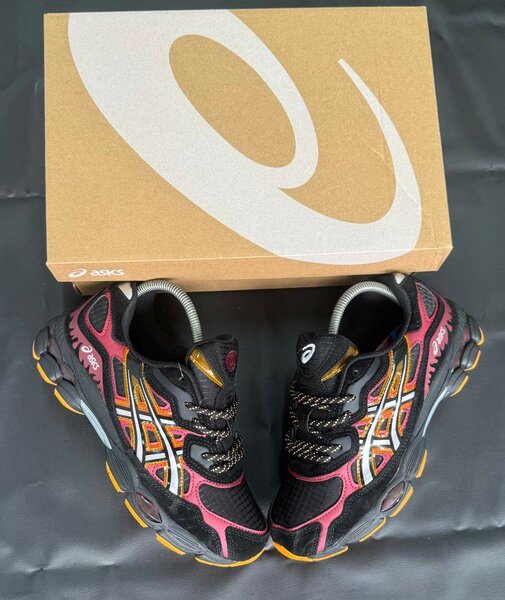 Baskets de course ASICS Confort