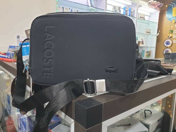 Sacoche bandoulière Lacoste