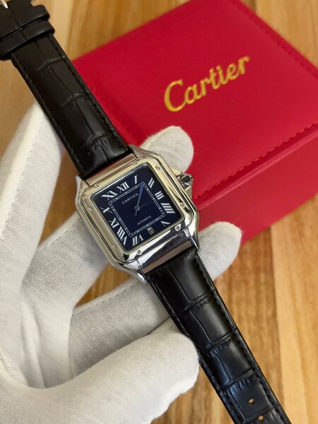 Montre Cartier Santos élégante