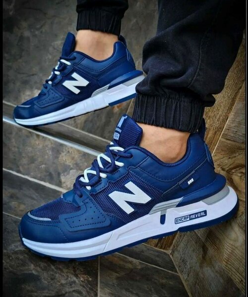 Baskets bleues confortables