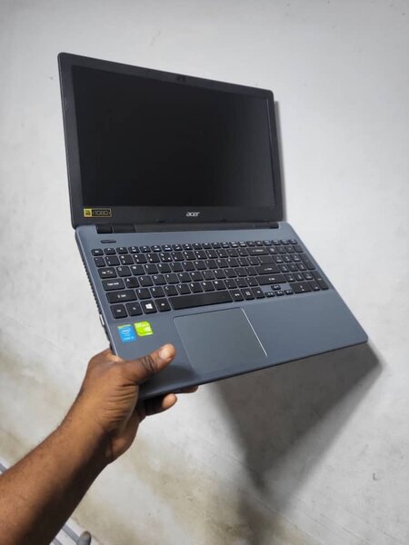 Ordinateur portable Acer léger