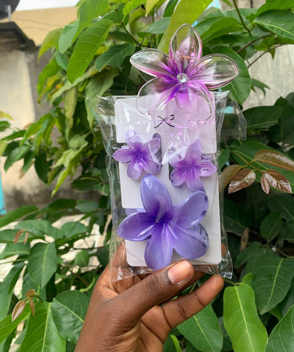 Pince fleur à cheveux