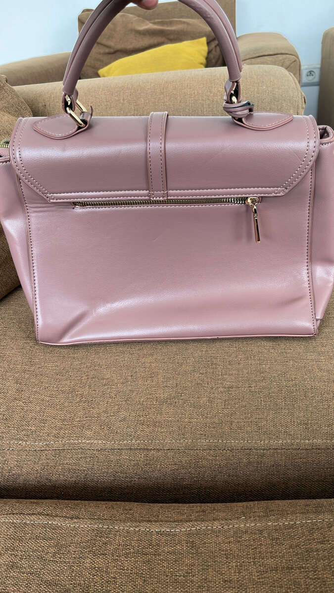 Sac à main rose élégant