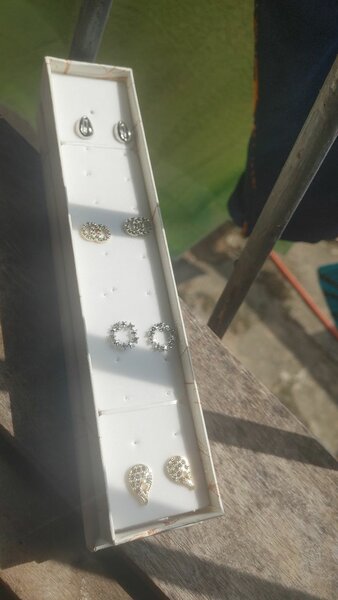 Set de Boucles d'Oreilles Élégantes