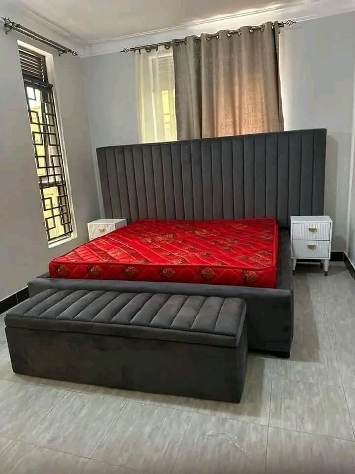 Lit capitonné élégant