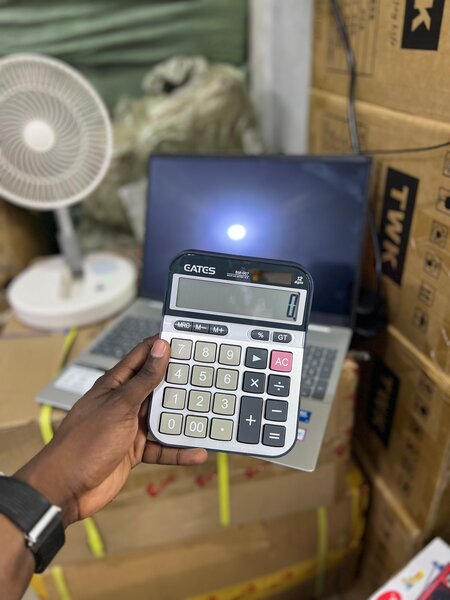 Calculatrice de bureau CATCS