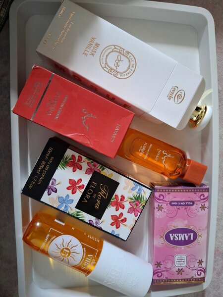 Lot de Parfums Variés