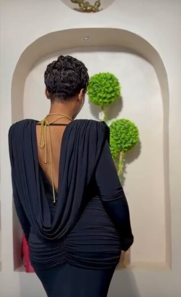 Robe longue noire élégante