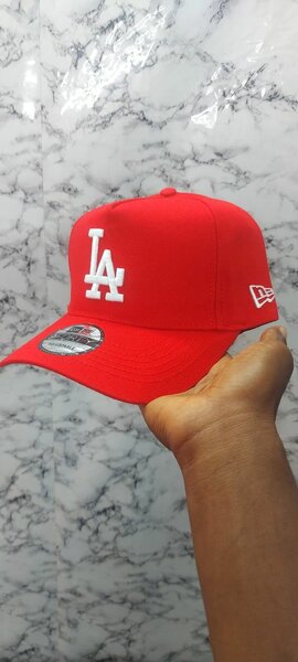 Casquette New Era LA rouge officielle
