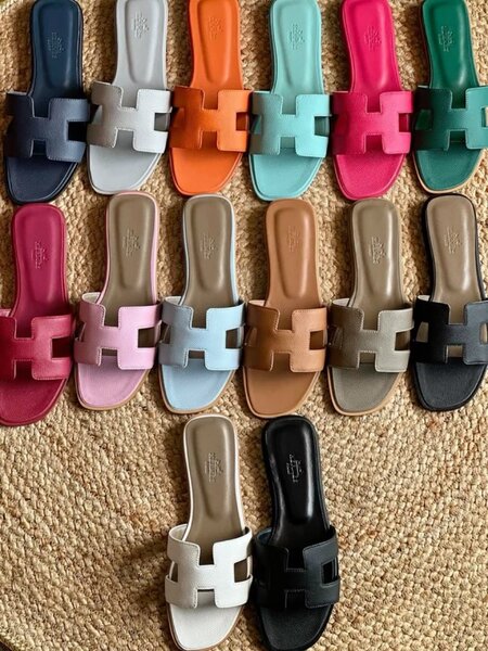 Sandales plates colorées femme
