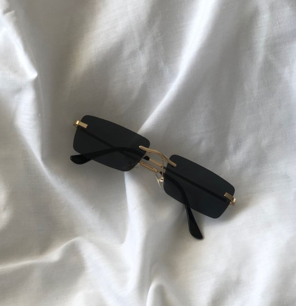 Lunettes de soleil rétro élégantes