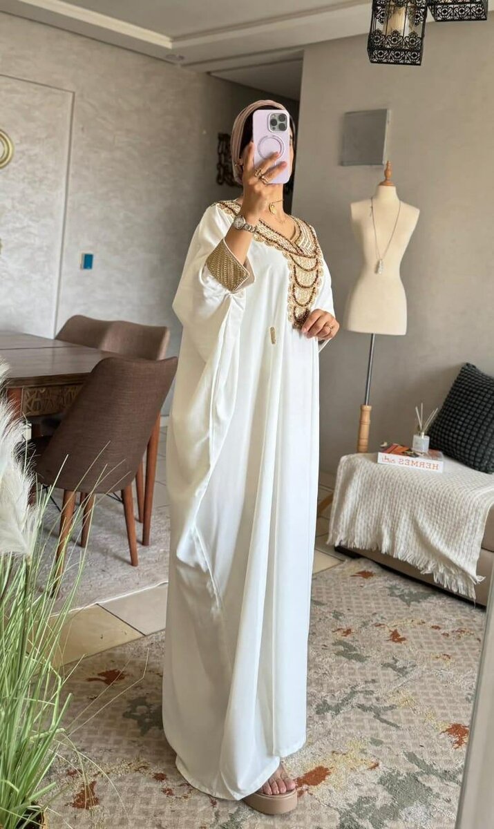 Caftan femme vert et blanc brodé