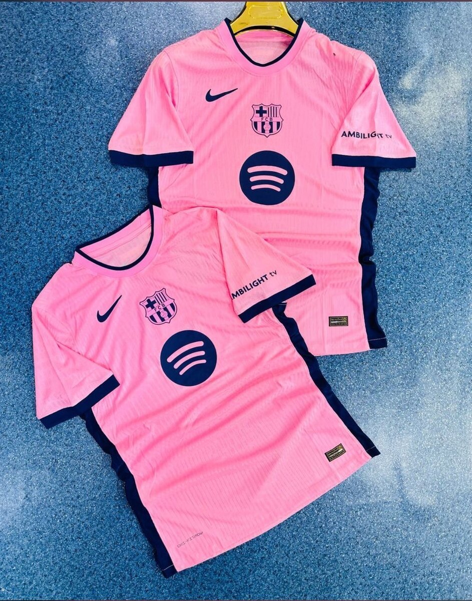 Maillots de football colorés