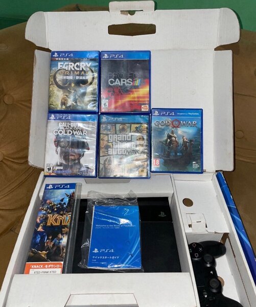 Console PS4 Pro + 6 Jeux