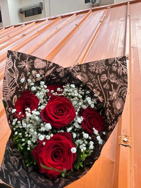 Bouquet de roses rouges élégantes