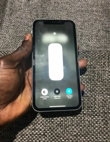 iPhone xr blanc reconditionné