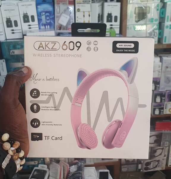 Casque sans fil oreilles chat