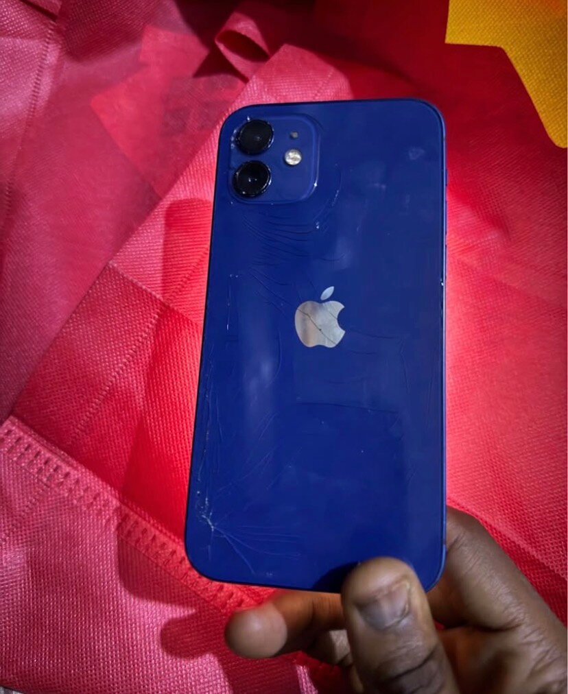 iPhone 12 Bleu 64Go