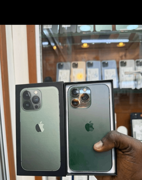 iPhone 13 Pro Max Vert