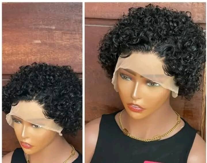 Perruque courte frisée en cheveux humains