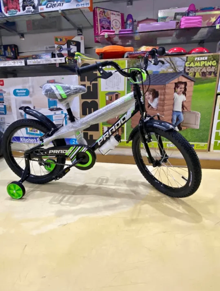 Vélos enfants colorés