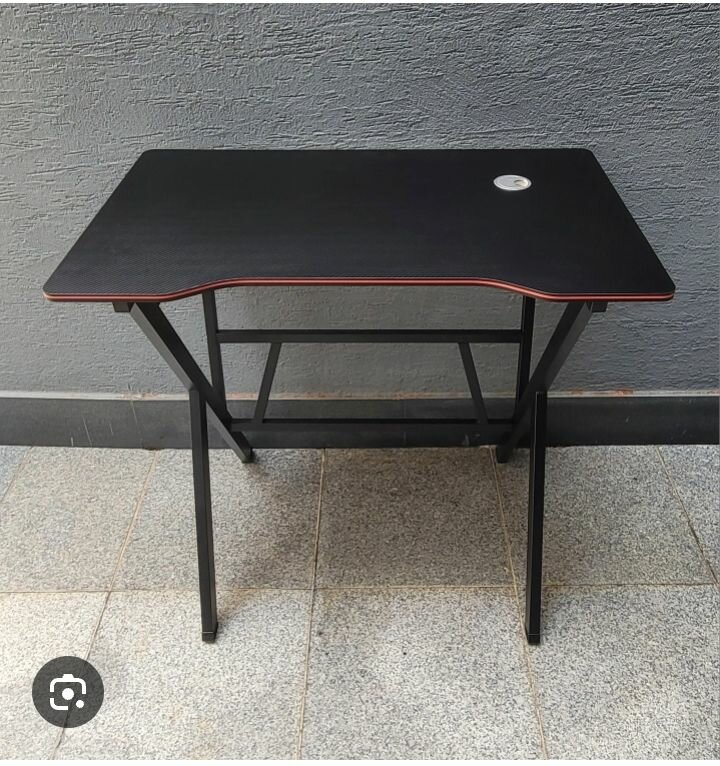 Table d'ordinateur pliable