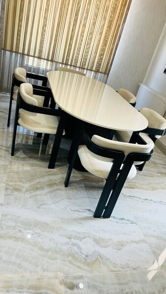 Table à manger moderne en marbre