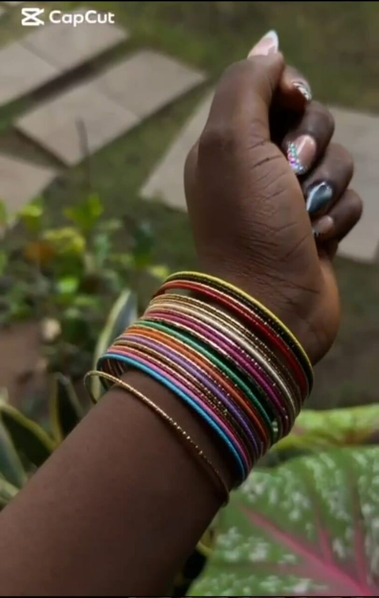 Ensemble de bracelets colorés pour femmes