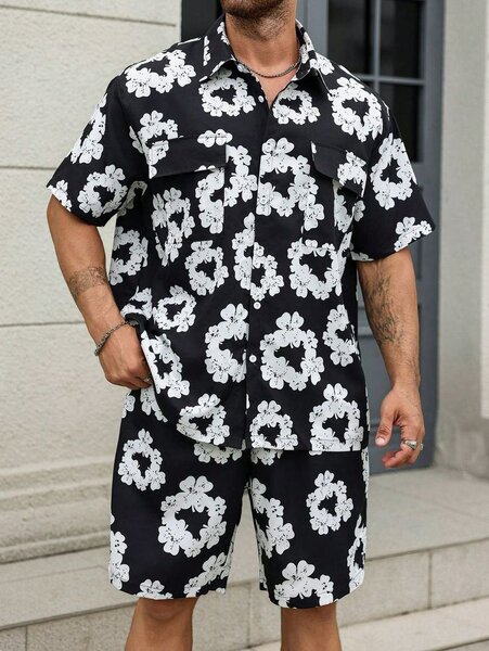 Ensemble homme floral pour l'été
