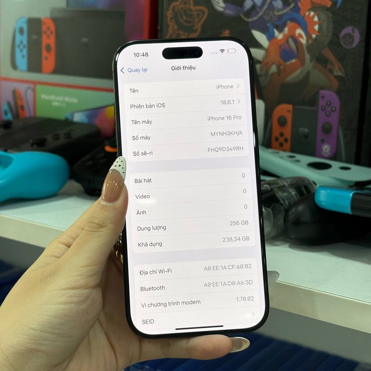 iPhone 16 Pro 256 Go Noir