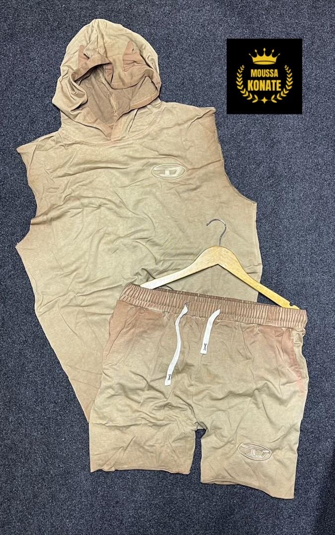 Ensemble sport décontracté