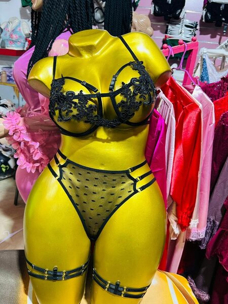 Ensemble lingerie sexy dentelle