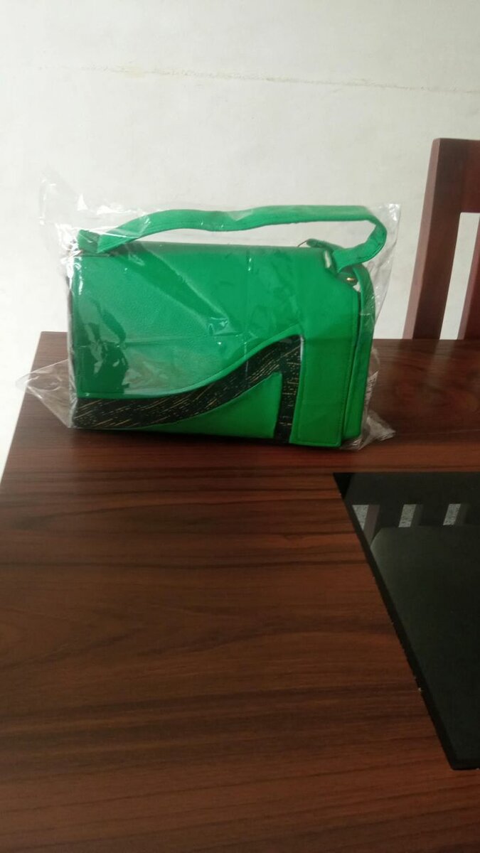 Sac à main vert élégant