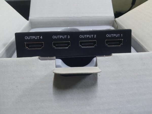 Répartiteur HDMI UHD 4Kx2K