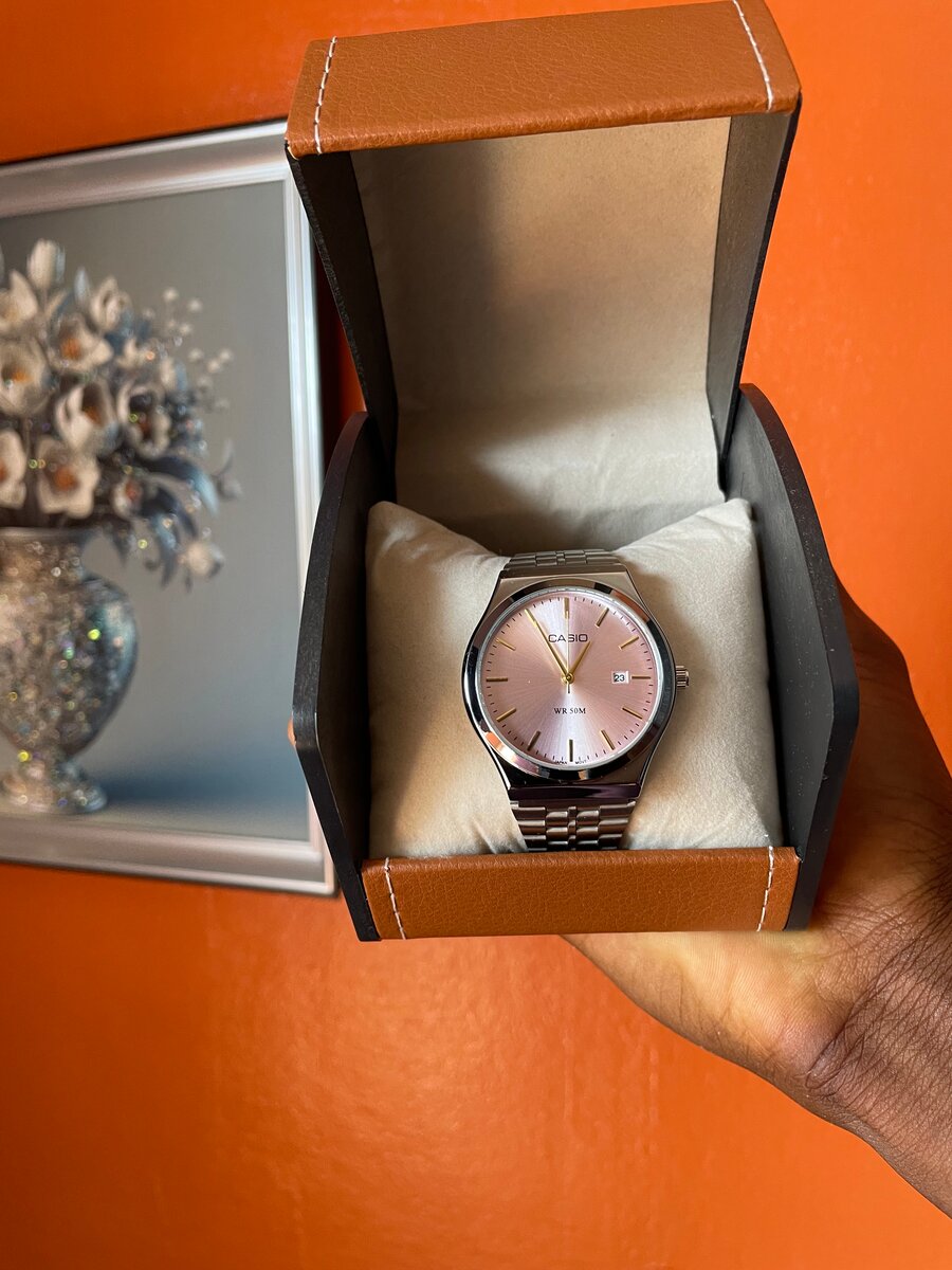 Casio argenté cadran rose