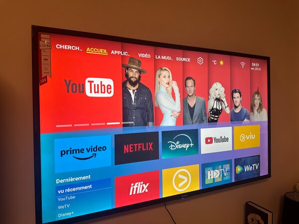 Télévision Smart 65" UHD