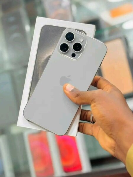 iPhone 16 pro max 512gb