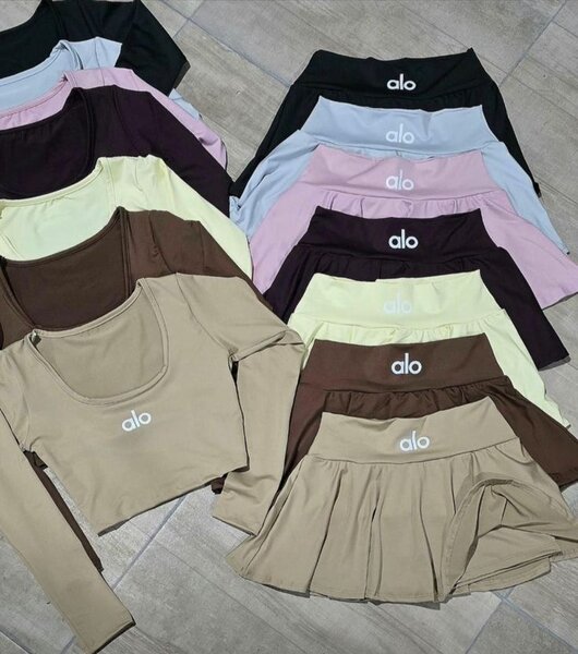 Ensemble sport femme élégant