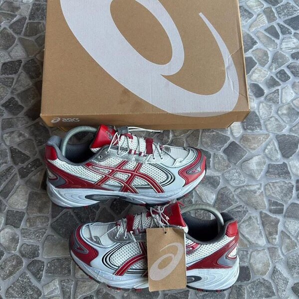 Chaussures de course Asics