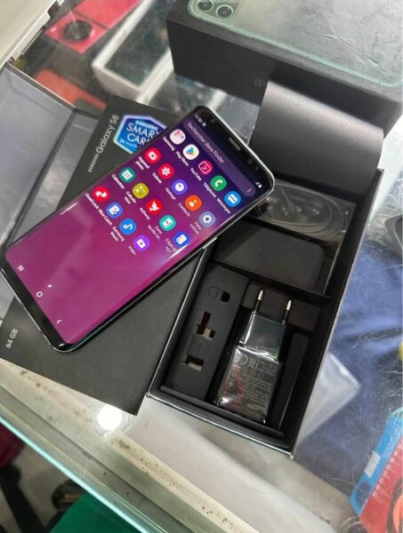 Samsung S8 Smartphone