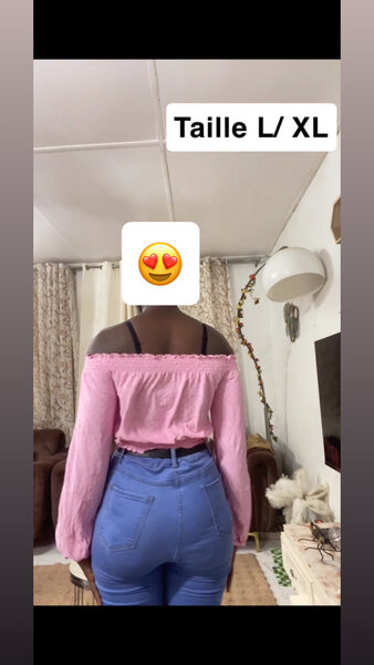 Haut rose épaules dénudées