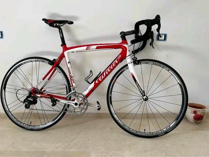 Vélo de route haut de gamme