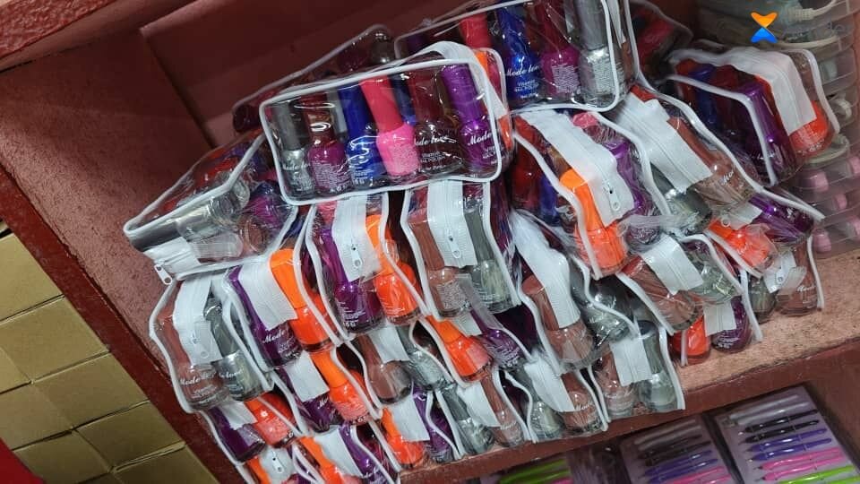 Ensemble vernis à ongles